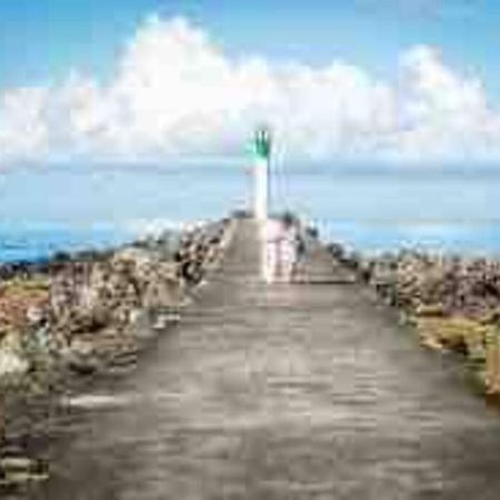 Appartement A 2 Pas De La Plage De Terre Sainte エクステリア 写真